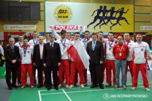 DME srebrna drużyna,od lewej stoją goście T.Bacher Prezydent Europy, W.Wilczyński, A.Szalewicz, M.Mirowski
