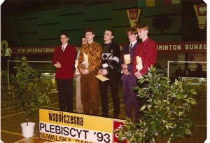 Plebiscyt na Sportowców Suwalszczyzny rok 1993 od lewej pierwszy Jacek Niedźwiedzki ostatni Artur Zbroński